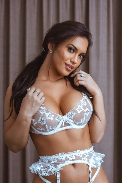 @missamberfields