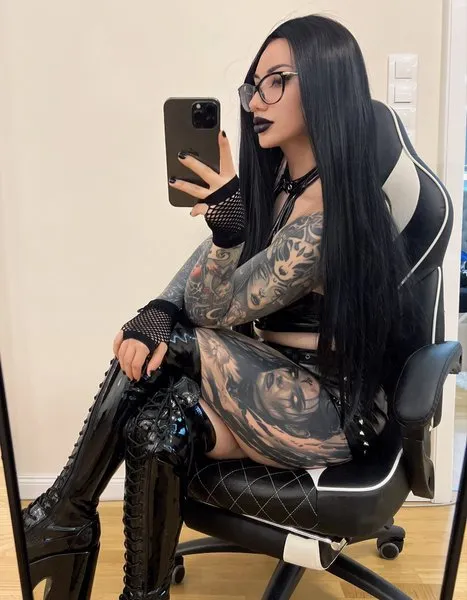 @misszaradark