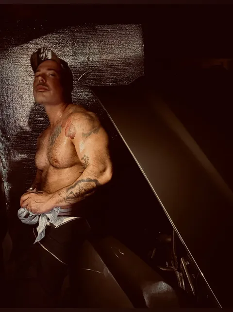 @misterdukedarling