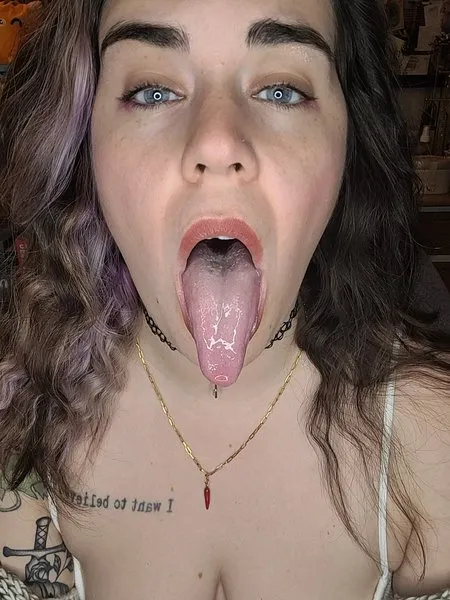 @mollyjohn