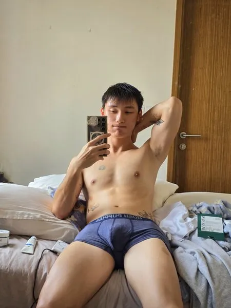 @moonboiuwu