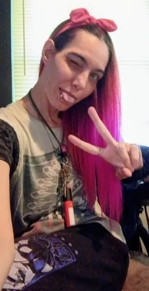 @moongayze420