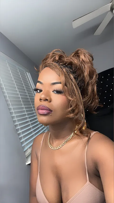 @msbowleggedqueen