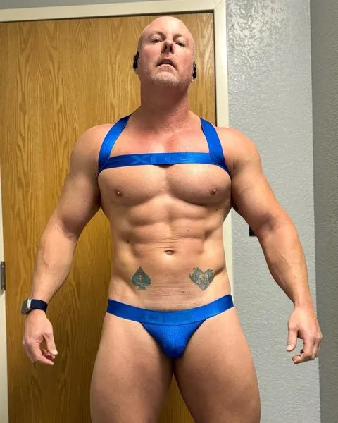 @muscleunderwearfitness