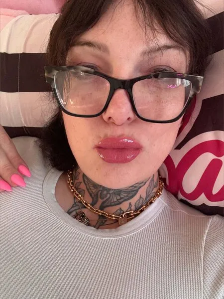 @nicolenyte