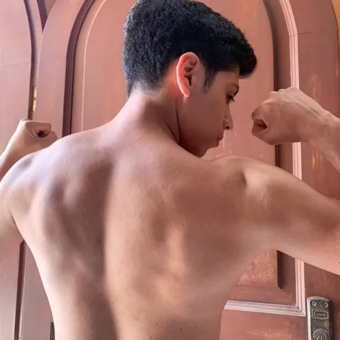 @noeishere