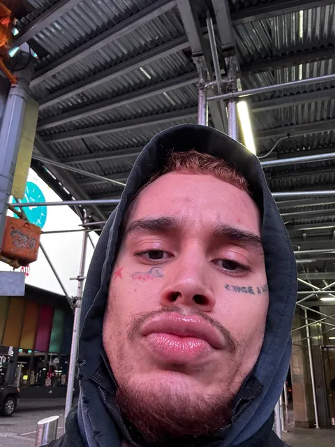 @omgbabydaddy