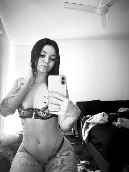 @onlyscarlettbby