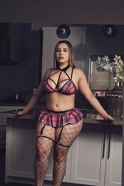 @oohhazell