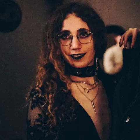 @peachy-moon