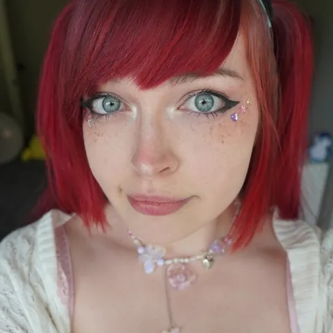 @peachy.x.dreams