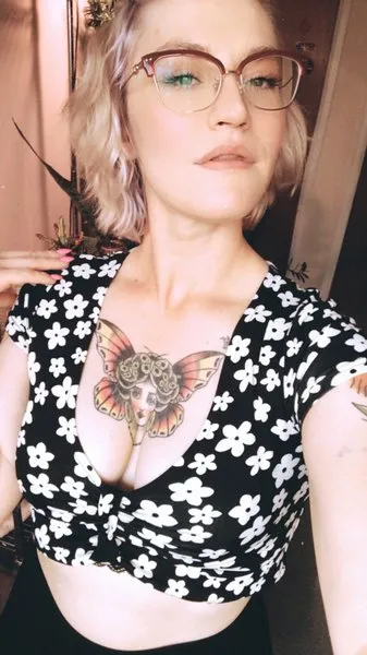 @peachypawgrae