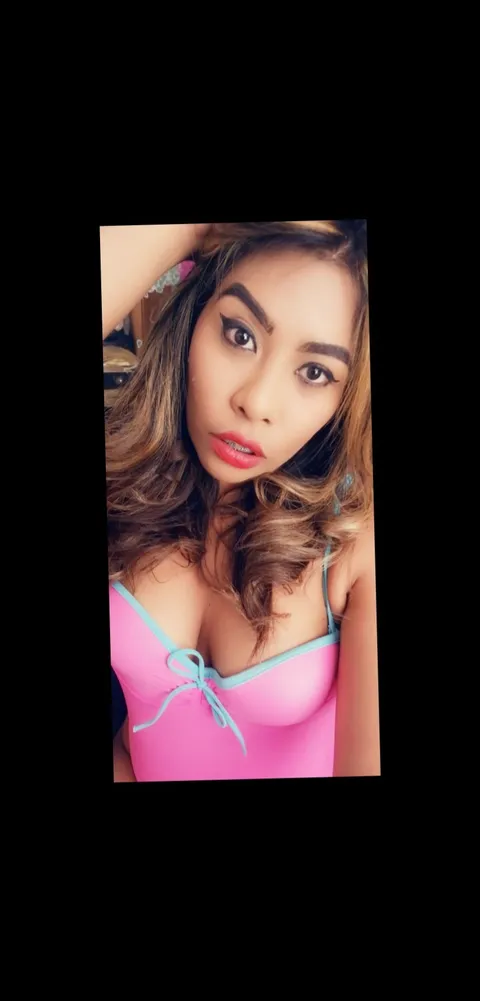 @penelopejones17