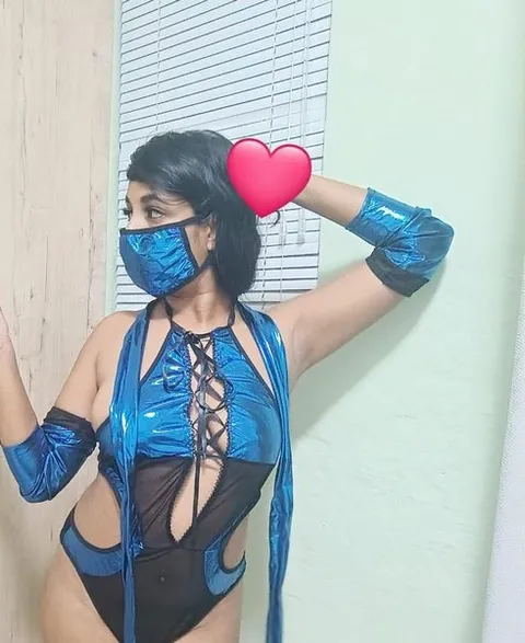 @petitekinkybabe69