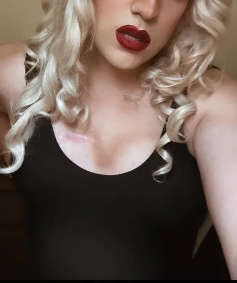 @pinky_blonde