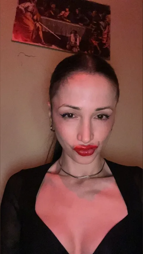 @pinkypeachtr