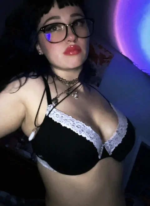 @poppypeachx20