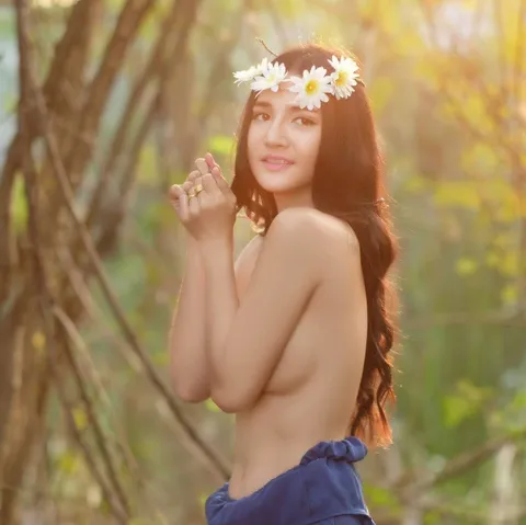 @praewa_sukarnda