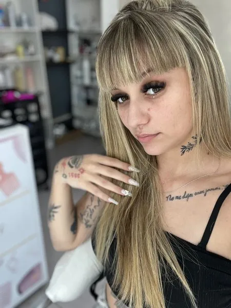 @pregnanthotwoman