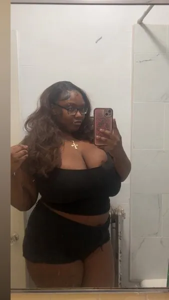 @prettyprincessmia