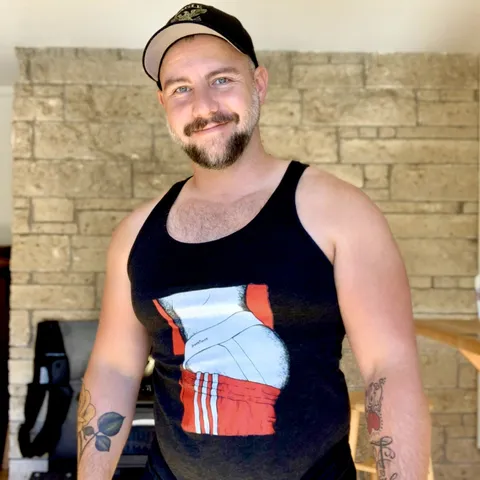 @pupleo06