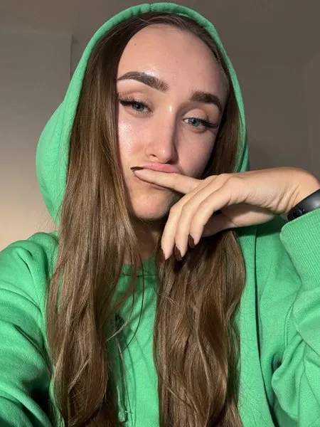 @pyzaaaaa