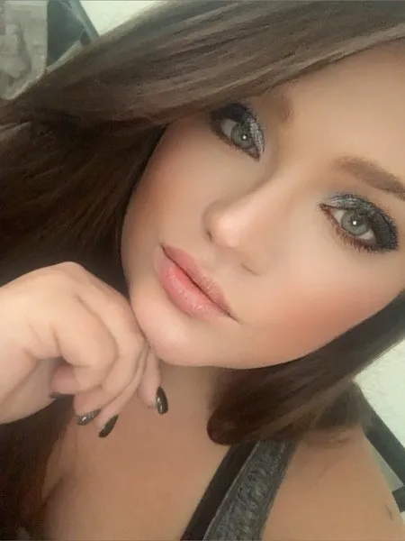 @queenashfindomme