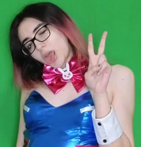 @queenemitv