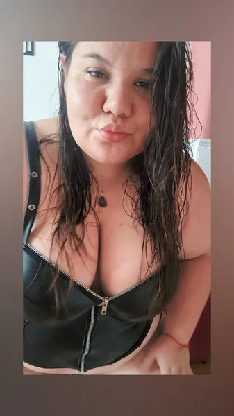 @queenofetishes