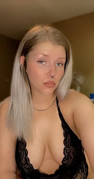 @queenv121296