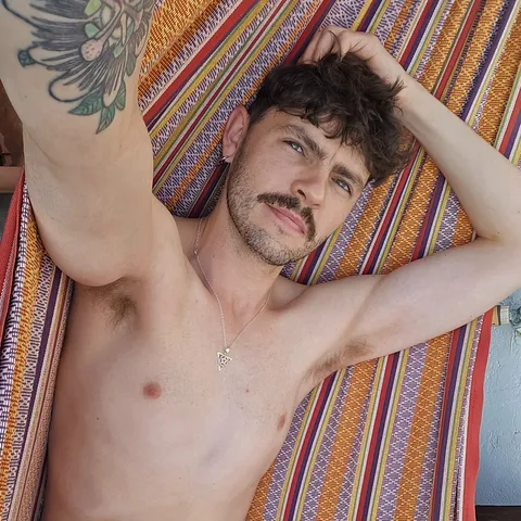 @queerinthewild