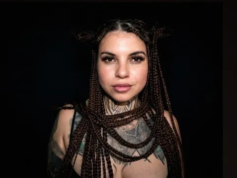 @raylie.bratz
