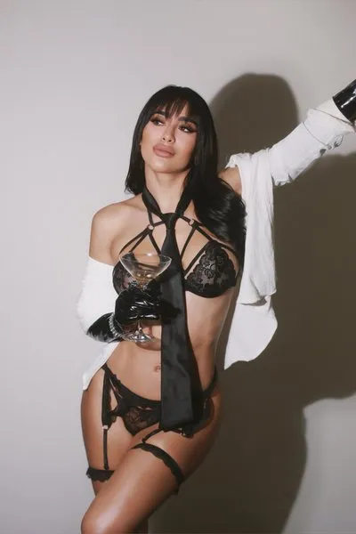 @realkimshantal