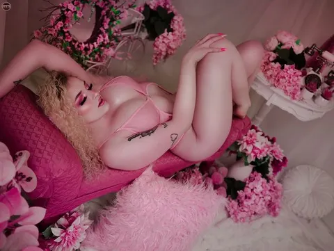 @realseraphinaskye