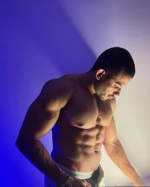 @robsonjaymes