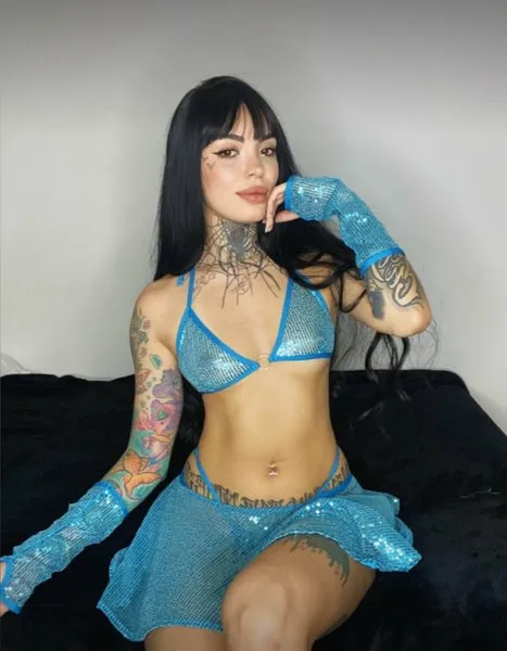 @rosebalenciaga