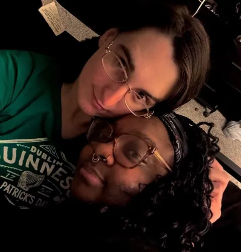 @sapphicsafterdark
