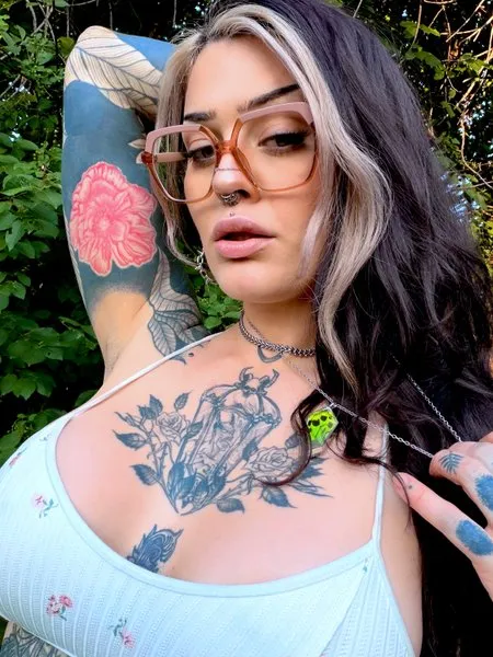 @sarahmoonsg