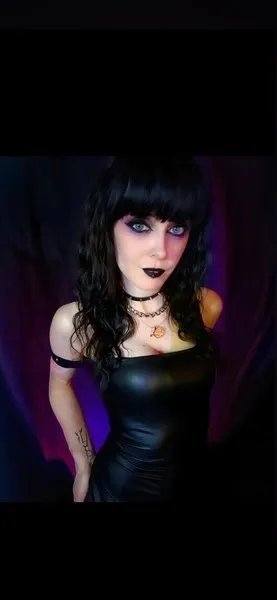 @sashavoorhees