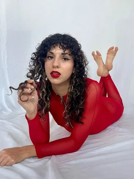 @sexsirenbae