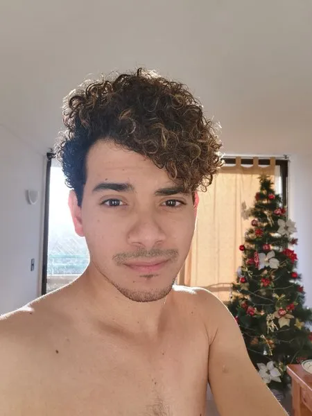 @sexydude3023