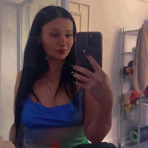 @sharnaschianne