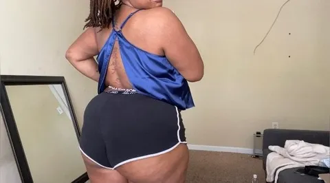 @shehellathicc