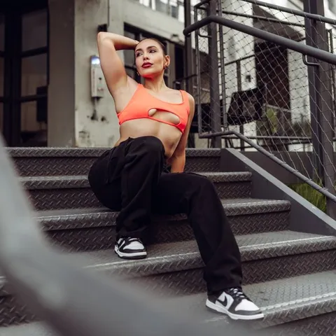 @shelikestogym
