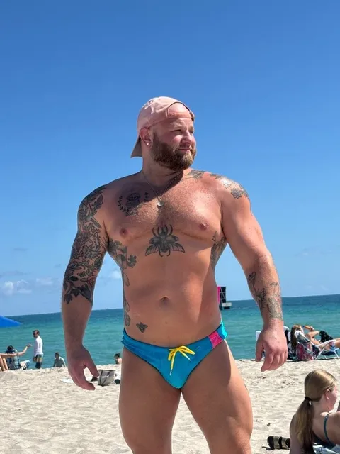 @shortkingleroy