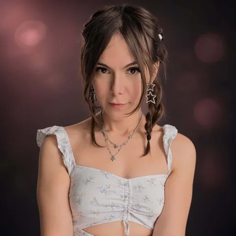 @sissyjoyce