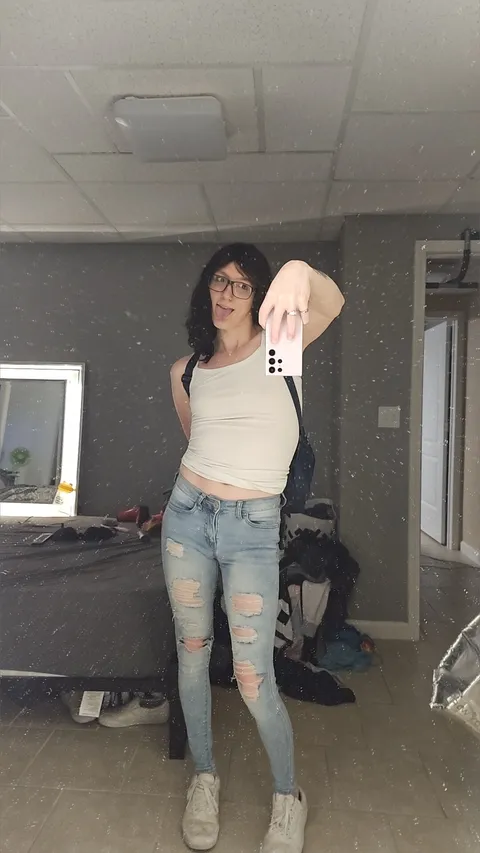 @skyelyn
