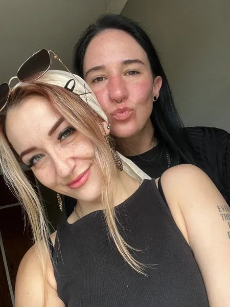 @slipinsapphic