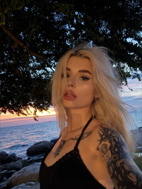 @sofaaaaaaaaaa