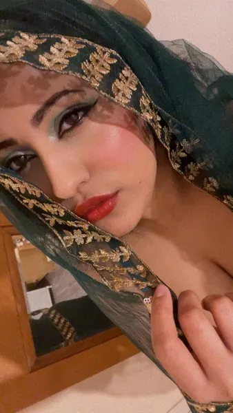 @sonyakhanuncensored